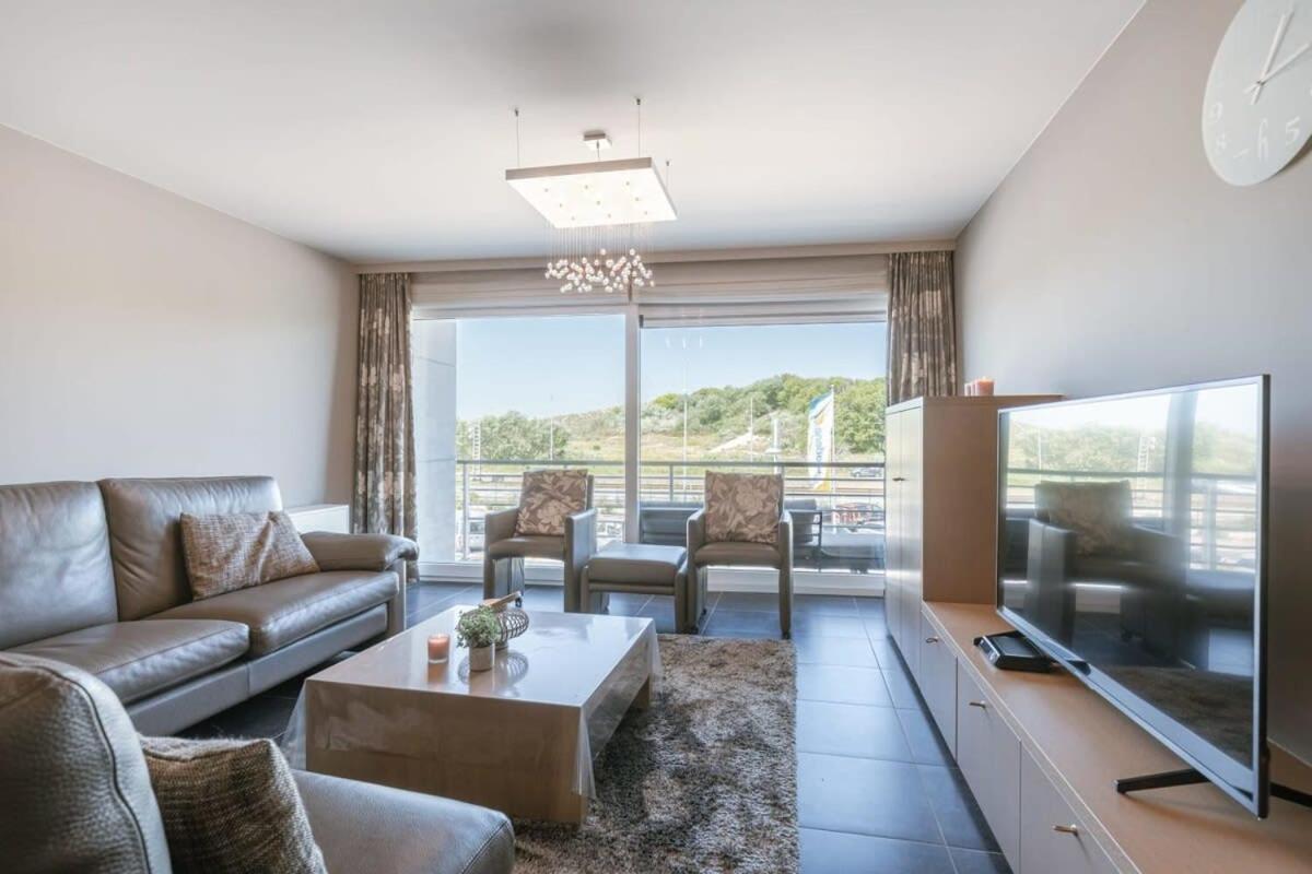 Huswell - Bright Apartment With Parking Near The Beach Бредене Екстериор снимка