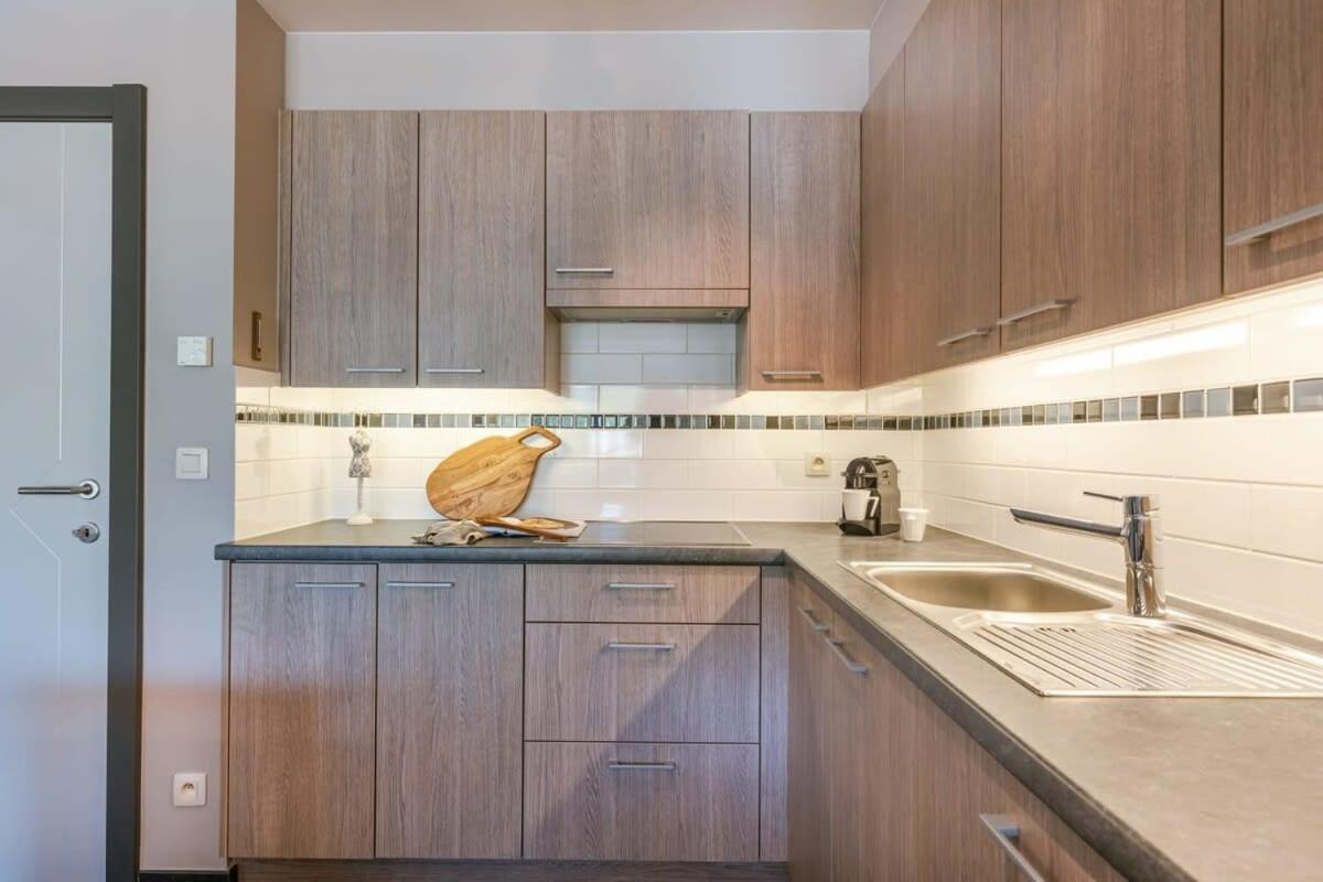 Huswell - Bright Apartment With Parking Near The Beach Бредене Екстериор снимка