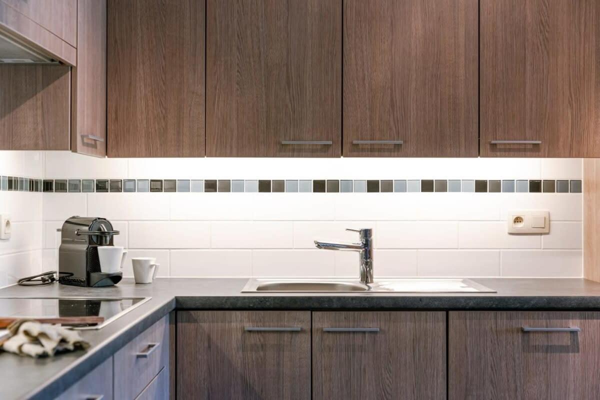 Huswell - Bright Apartment With Parking Near The Beach Бредене Екстериор снимка
